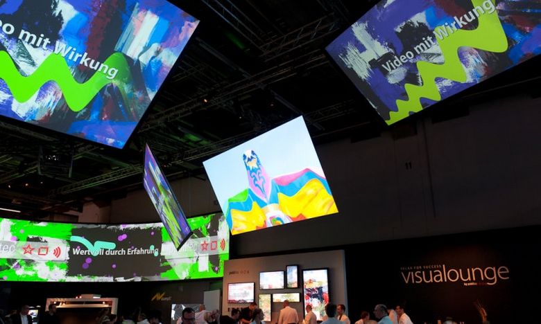 Randlos- & Panoramaleinwände von AV Stumpfl